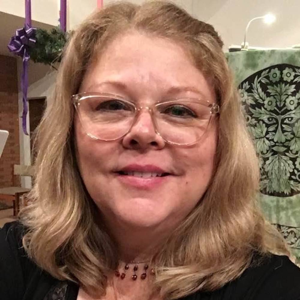 Meet your Posher, Valarie